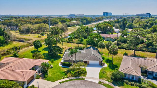 2334 Timbercreek Circle NW, Boca Raton, FL 33431