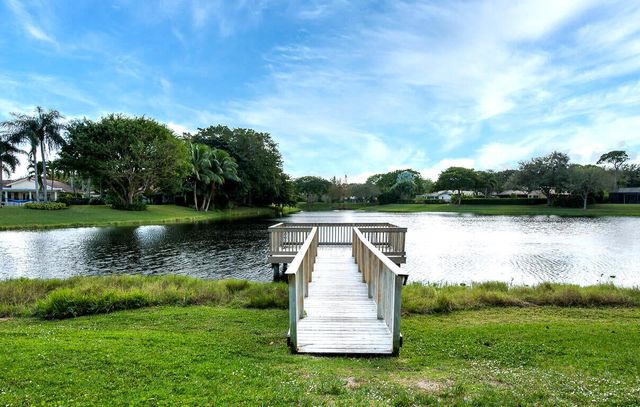 2334 Timbercreek Circle NW, Boca Raton, FL 33431