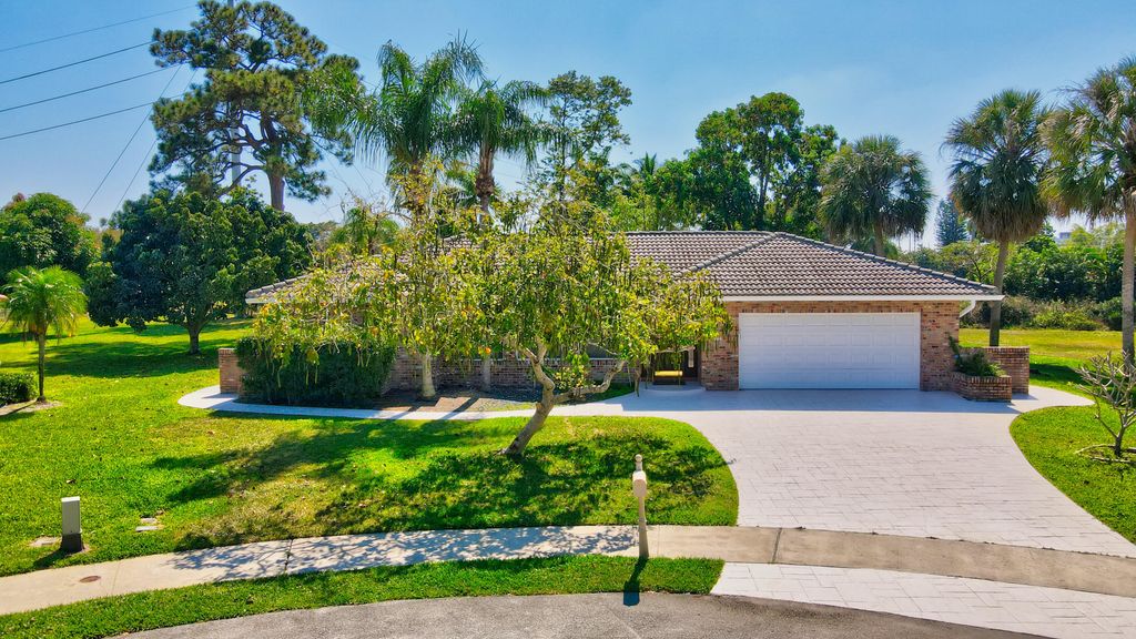 Image 1 of property listing at 2334 Timbercreek Circle NW, Boca Raton, FL 33431