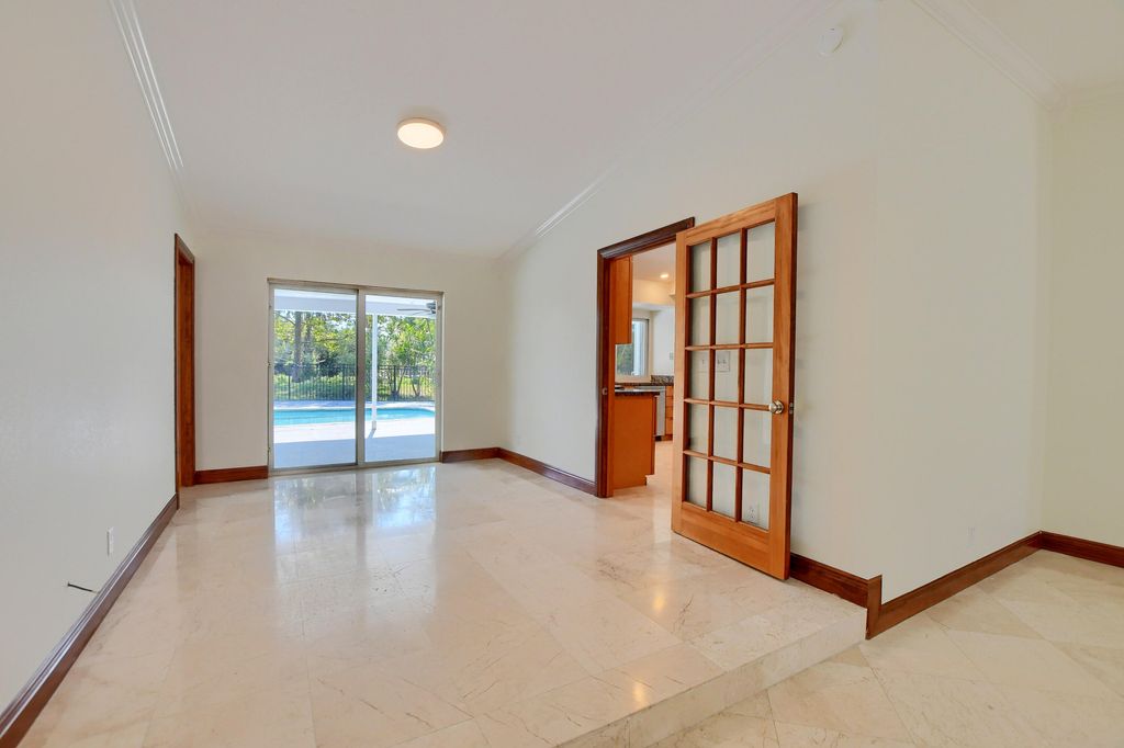 Image 15 of property listing at 2334 Timbercreek Circle NW, Boca Raton, FL 33431