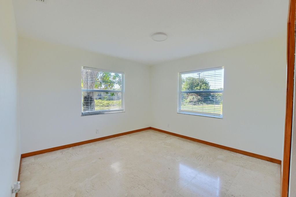 Image 35 of property listing at 2334 Timbercreek Circle NW, Boca Raton, FL 33431