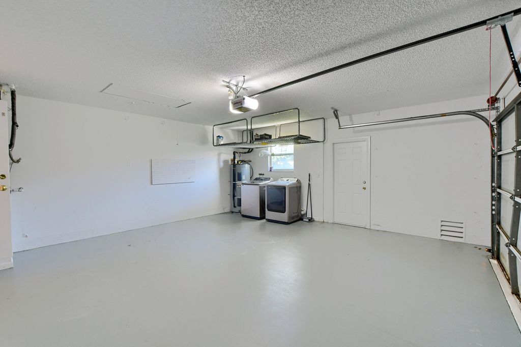 Image 37 of property listing at 2334 Timbercreek Circle NW, Boca Raton, FL 33431