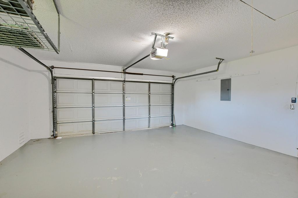 Image 39 of property listing at 2334 Timbercreek Circle NW, Boca Raton, FL 33431