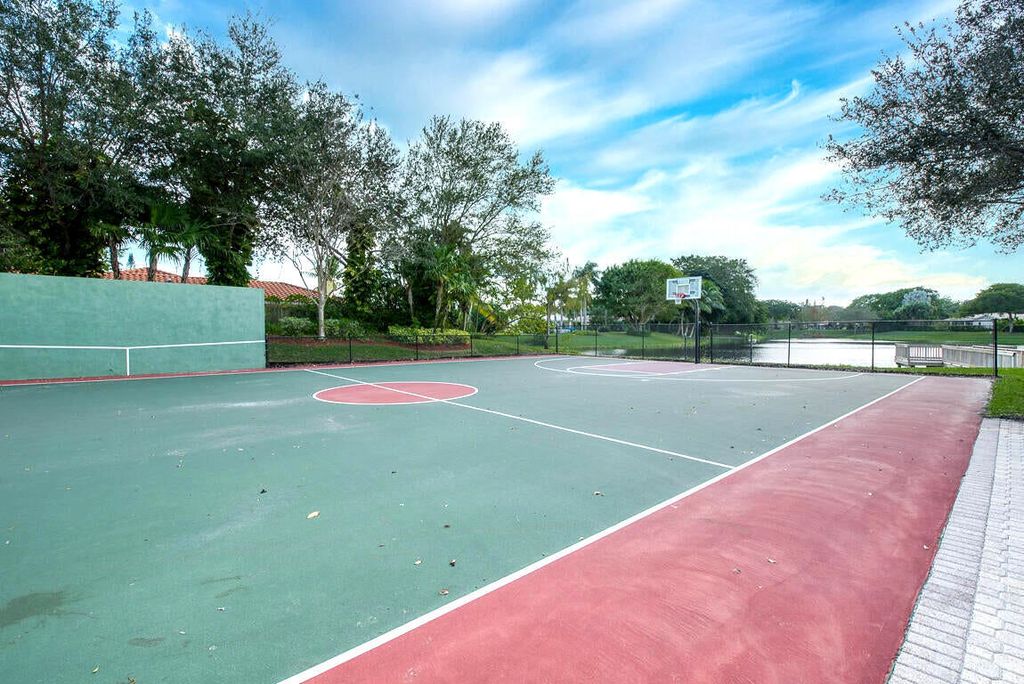 Image 52 of property listing at 2334 Timbercreek Circle NW, Boca Raton, FL 33431