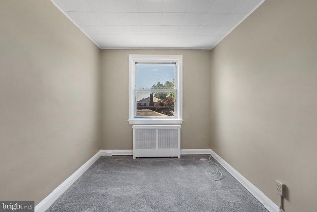 7001 DUNBAR RD, Dundalk, MD 21222