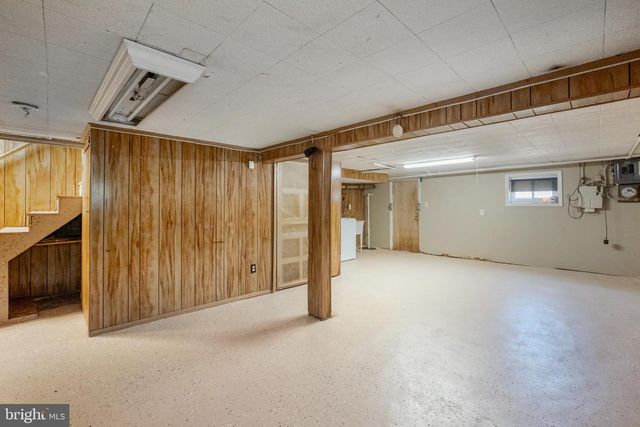 7001 DUNBAR RD, Dundalk, MD 21222