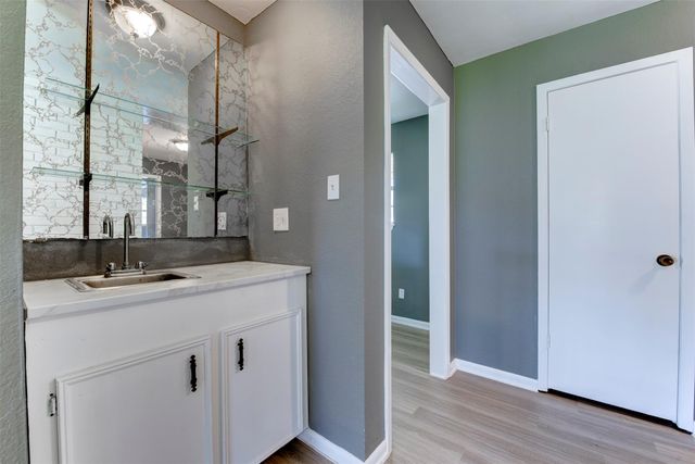 25 Clover Bend Street, La Marque, TX 77568