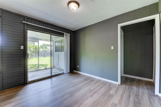 25 Clover Bend Street, La Marque, TX 77568