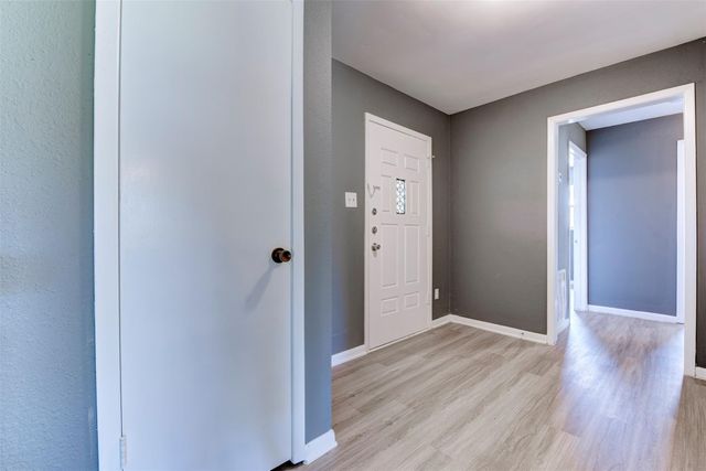 25 Clover Bend Street, La Marque, TX 77568