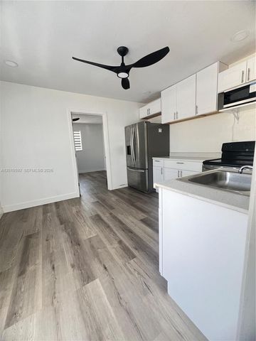 1711 Thomas Street, Hollywood, FL 33020