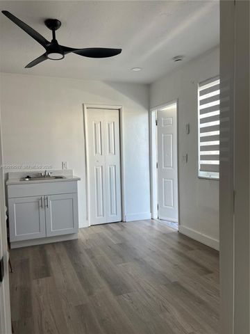 1711 Thomas Street, Hollywood, FL 33020