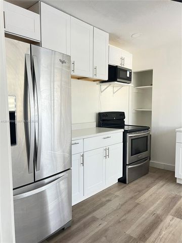 1711 Thomas Street, Hollywood, FL 33020