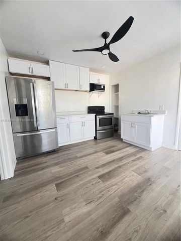 1711 Thomas Street, Hollywood, FL 33020