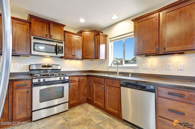 5605 Grand Teton Loop, Anchorage, AK 99502