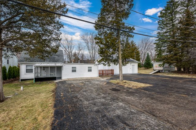 37544 N Columbus Avenue, Lake Villa, IL 60046