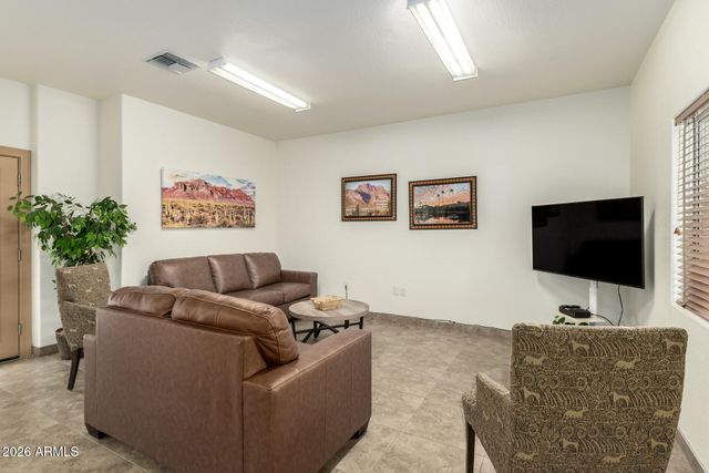 6535 E SUPERSTITION SPRINGS Boulevard 242, Mesa, AZ 85206