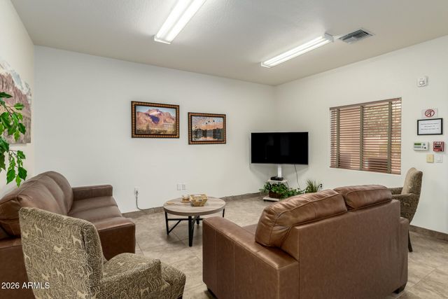 6535 E SUPERSTITION SPRINGS Boulevard 242, Mesa, AZ 85206