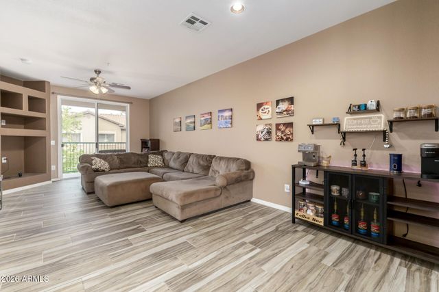 6535 E SUPERSTITION SPRINGS Boulevard 242, Mesa, AZ 85206