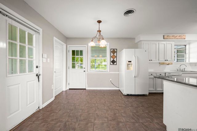 3827 Noble St, Zachary, LA 70791
