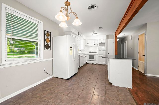 3827 Noble St, Zachary, LA 70791