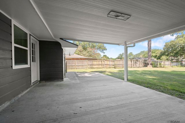 3827 Noble St, Zachary, LA 70791
