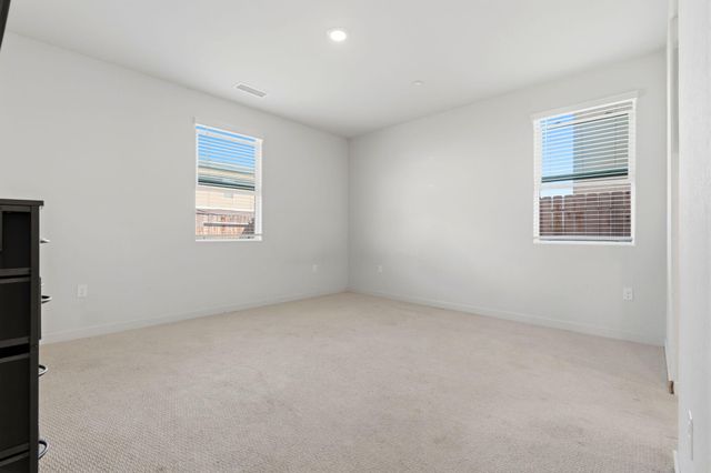 1834 W Twilight Street, Hanford, CA 93230