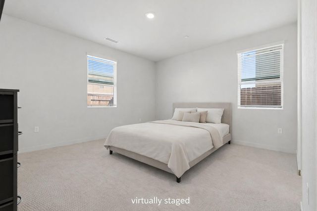 1834 W Twilight Street, Hanford, CA 93230