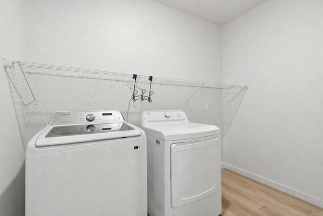 1834 W Twilight Street, Hanford, CA 93230