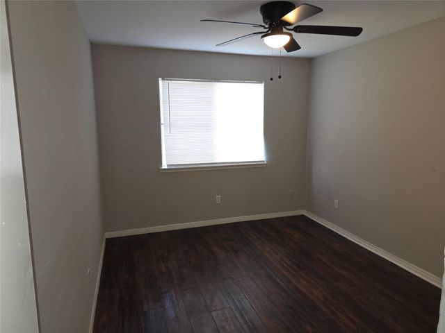 6303 Gladewell Drive, Houston, TX 77072