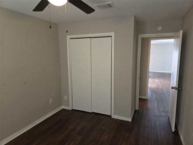 6303 Gladewell Drive, Houston, TX 77072