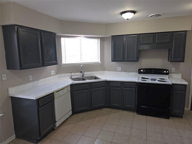 6303 Gladewell Drive, Houston, TX 77072