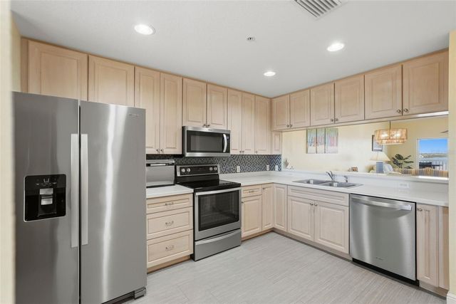 425 150TH AVENUE 2404, Madeira Beach, FL 33708