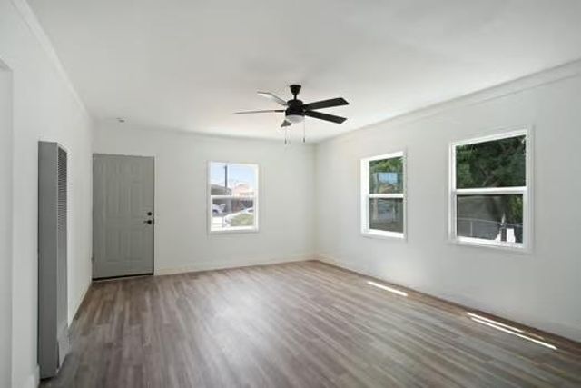 223 Alaska St, Turlock, CA 95380