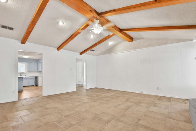 4818 73rd Street, Lubbock, TX 79424