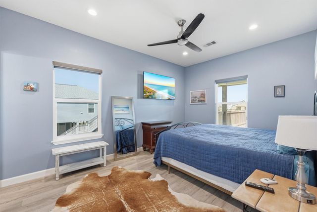 18307 Warrior Road, Galveston, TX 77554