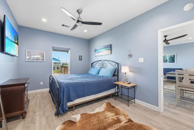 18307 Warrior Road, Galveston, TX 77554