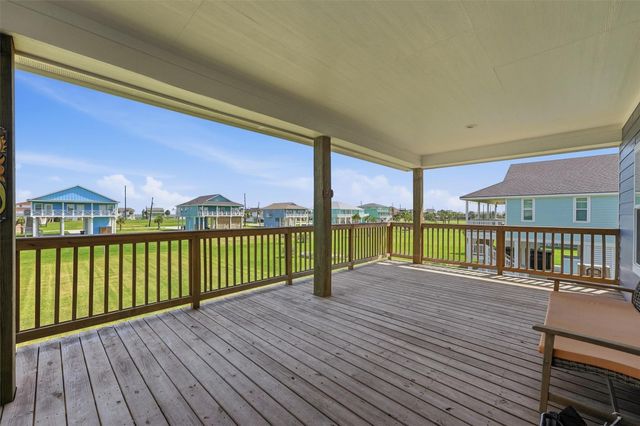 18307 Warrior Road, Galveston, TX 77554