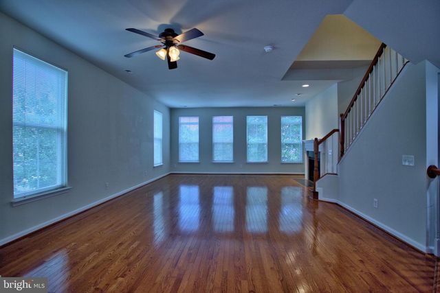 9612 STOCKWELL LN, Fairfax, VA 22031