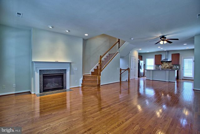 9612 STOCKWELL LN, Fairfax, VA 22031