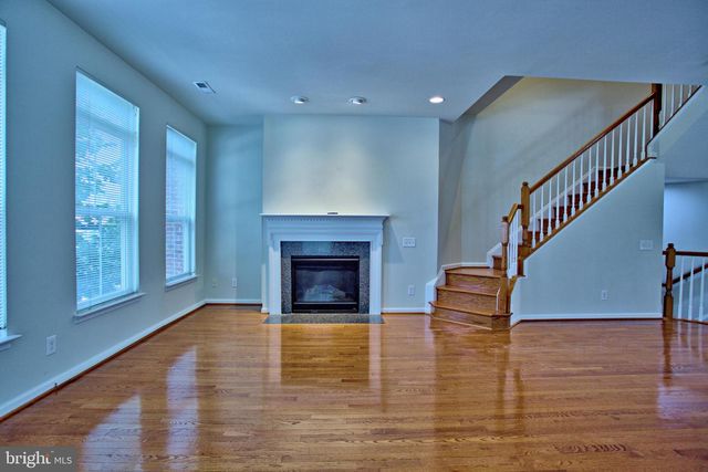 9612 STOCKWELL LN, Fairfax, VA 22031