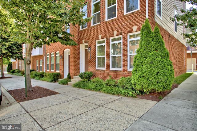 9612 STOCKWELL LN, Fairfax, VA 22031