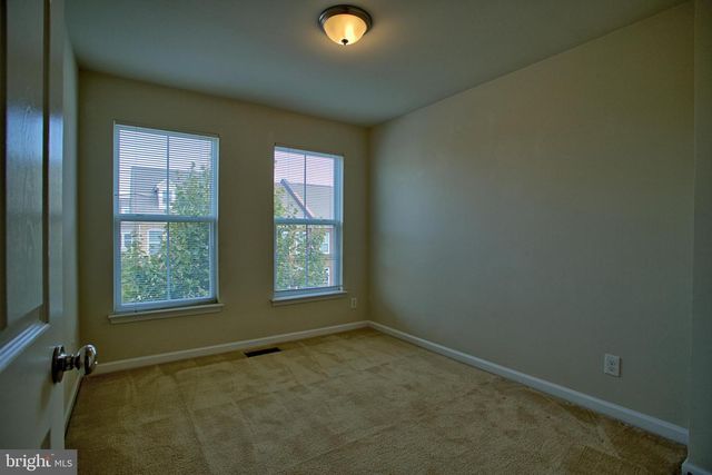 9612 STOCKWELL LN, Fairfax, VA 22031