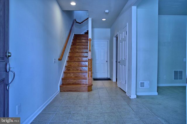 9612 STOCKWELL LN, Fairfax, VA 22031