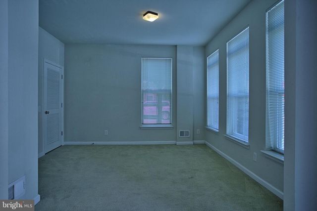 9612 STOCKWELL LN, Fairfax, VA 22031