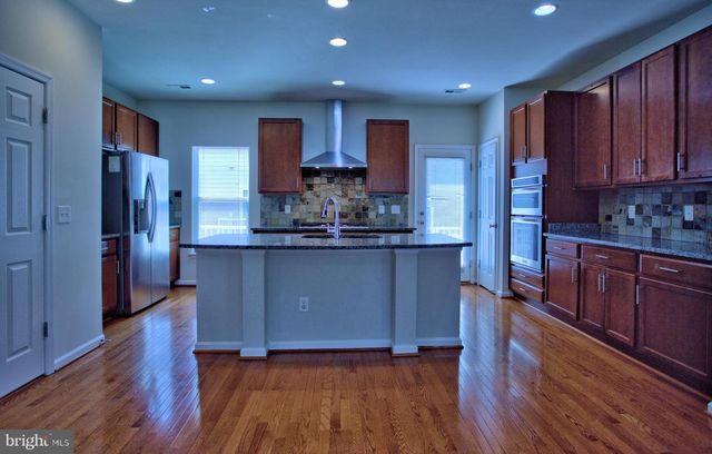 9612 STOCKWELL LN, Fairfax, VA 22031