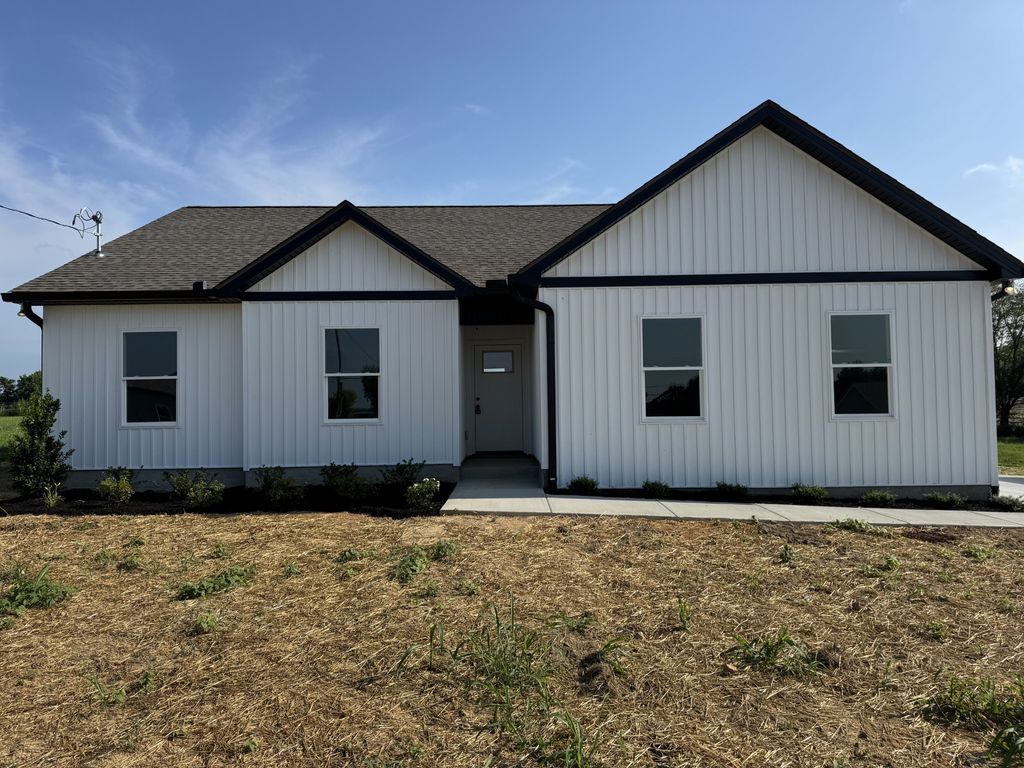 3515 Keltonburg Rd, Smithville, TN 37166
