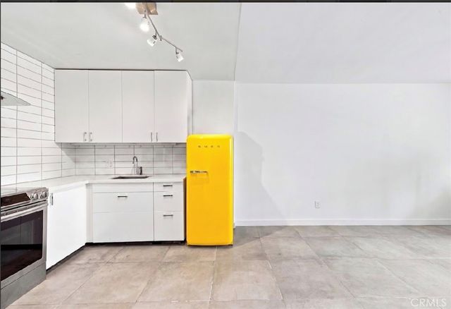 375 Atlantic Avenue 201, Long Beach, CA 90802