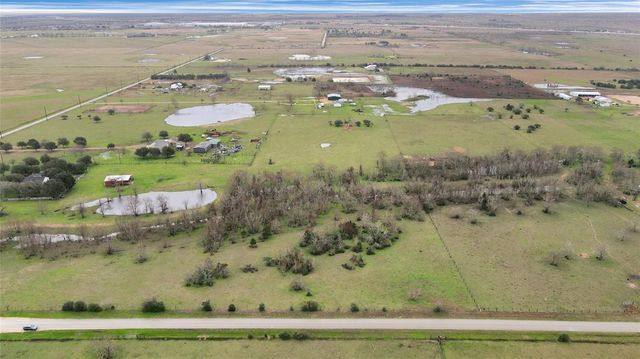 3134 Old Columbus Road N, Sealy, TX 77474