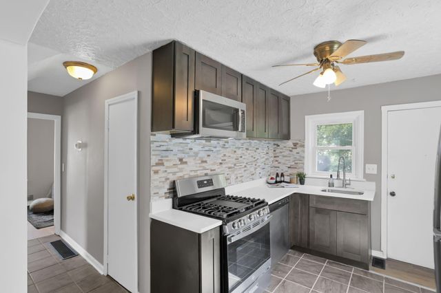 2223 Delavan Drive, Columbus, OH 43219