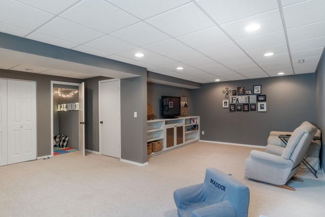 1101 Lois Lane, Waterloo, IA 50702